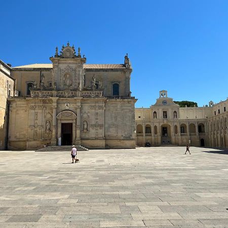 Ai Propilei Del Duomo Luxury Suite Lecce Bagian luar foto