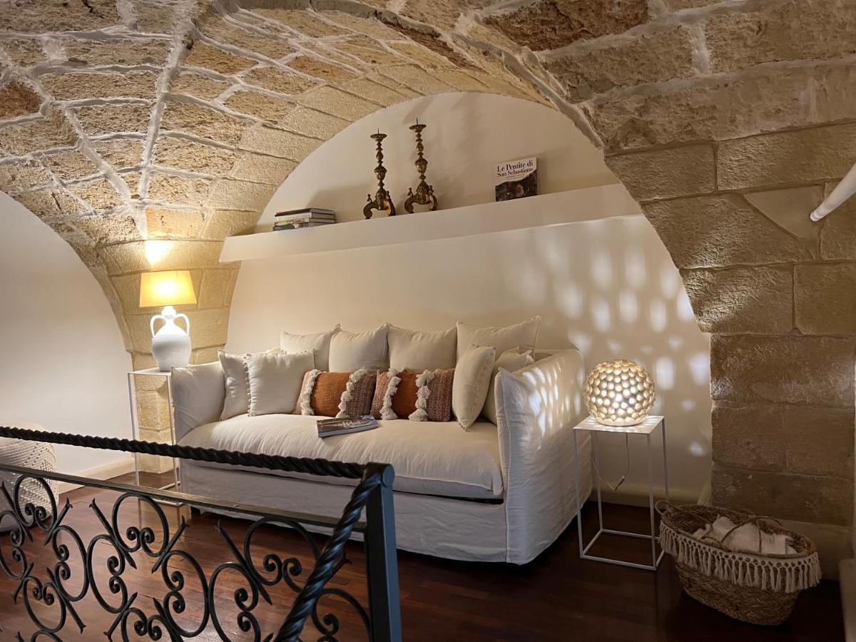 Ai Propilei Del Duomo Luxury Suite Lecce Bagian luar foto