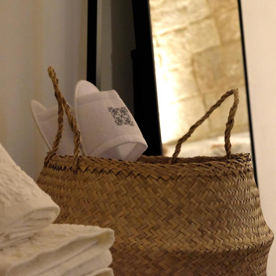 Ai Propilei Del Duomo Luxury Suite Lecce Bagian luar foto