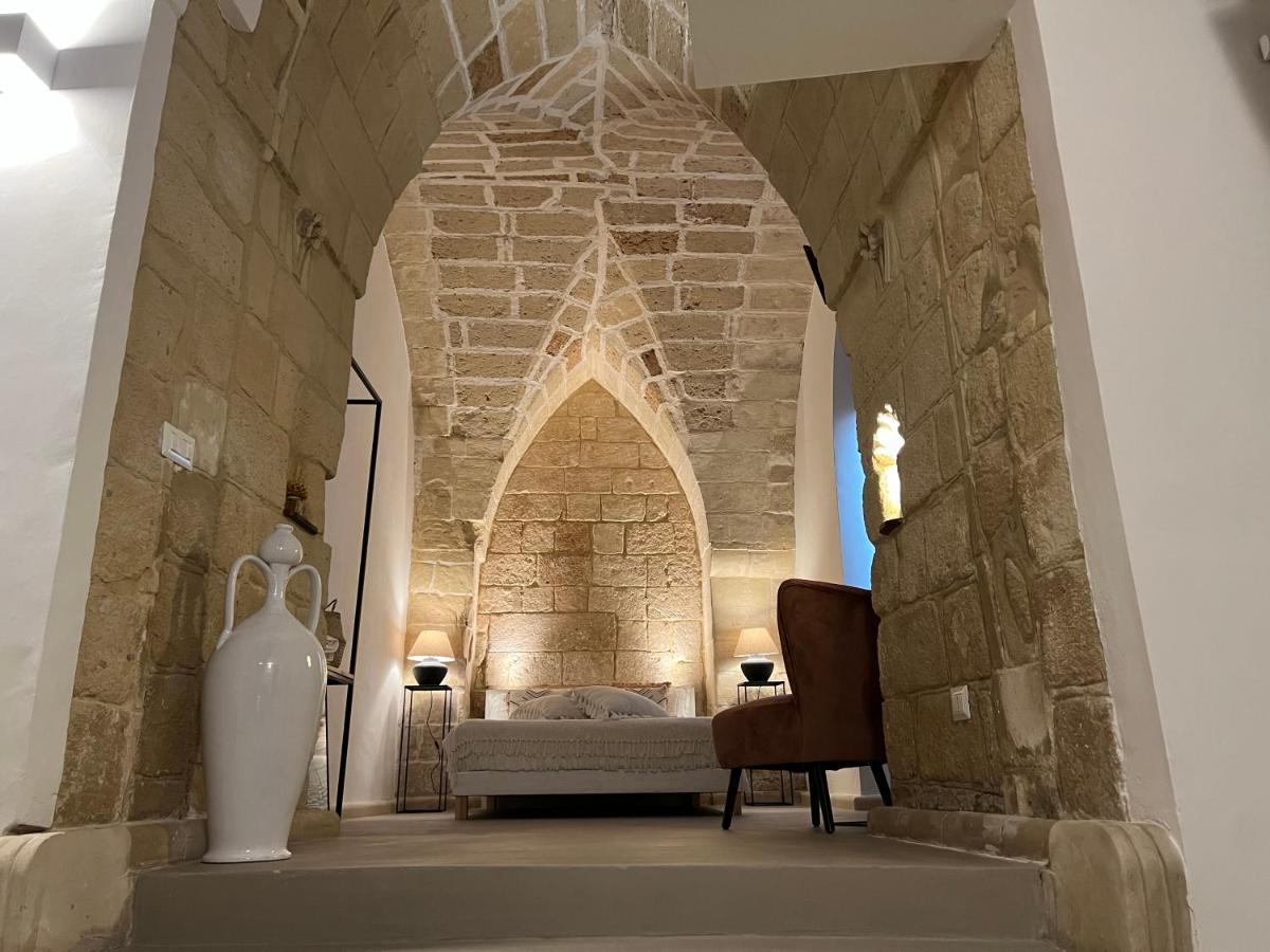 Ai Propilei Del Duomo Luxury Suite Lecce Bagian luar foto